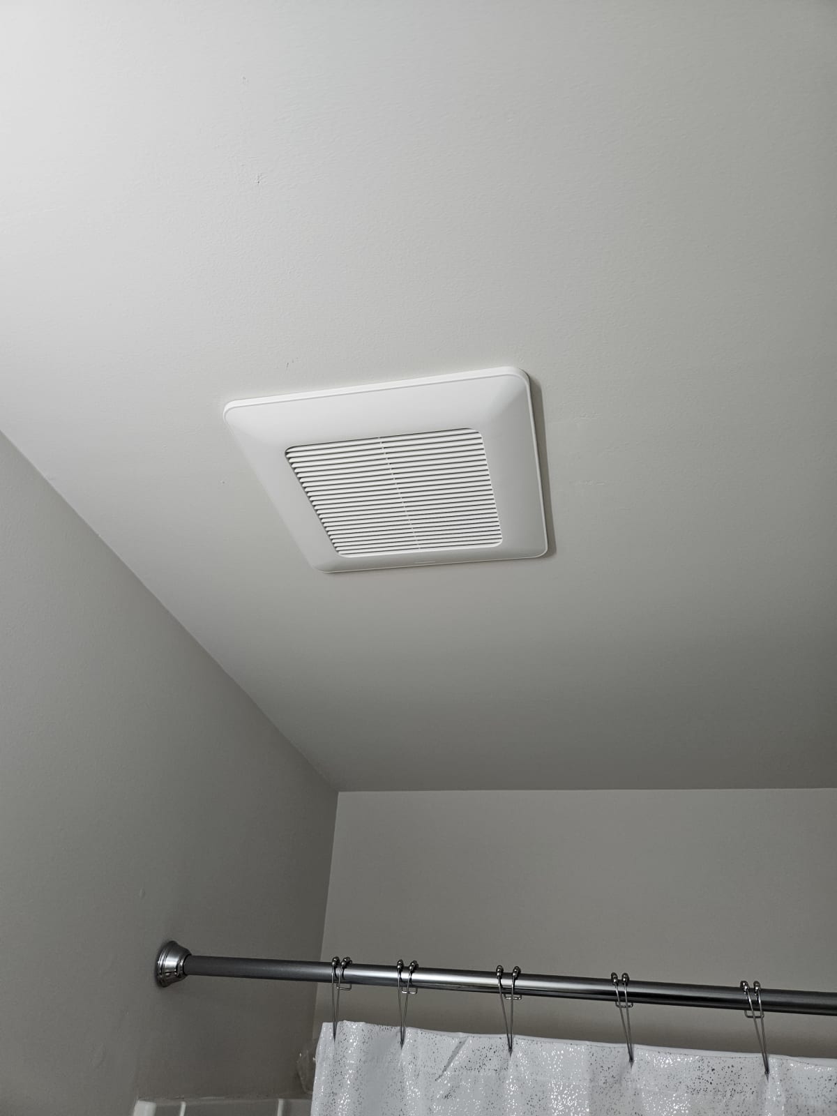 Bath Remodel project photo in Warren