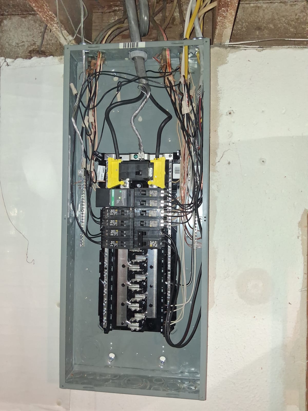 Circuit Breakers project photo in Sterling Heights
